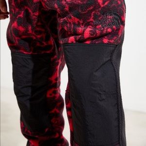 The North Face ‘94 Rage classic fleece sweatpants